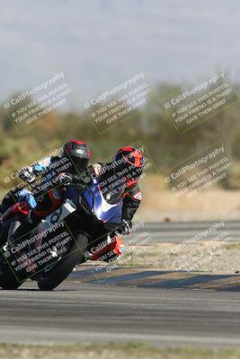 media/Oct-13-2025-Moto Forza (Mon) [[a66d839500]]/3-B Group/Session 3 Turn 2/